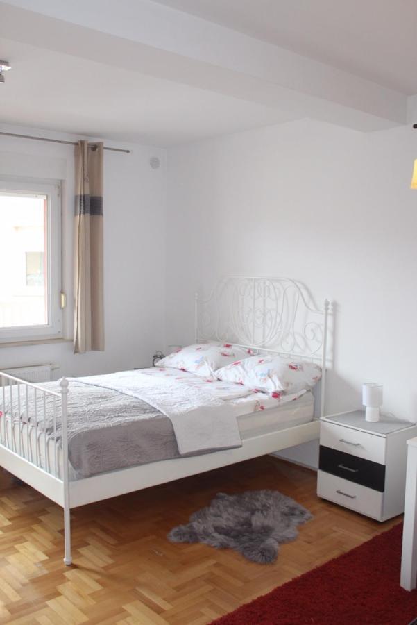 ÐakovoStudio Apartman Ivanoアパートメント エクステリア 写真
